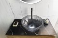 MARAC grawerowana szklana umywalka nablatowa Ø 39,5 cm, czarna